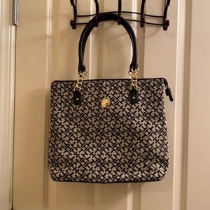 Brand new Tommy Hilfiger purse